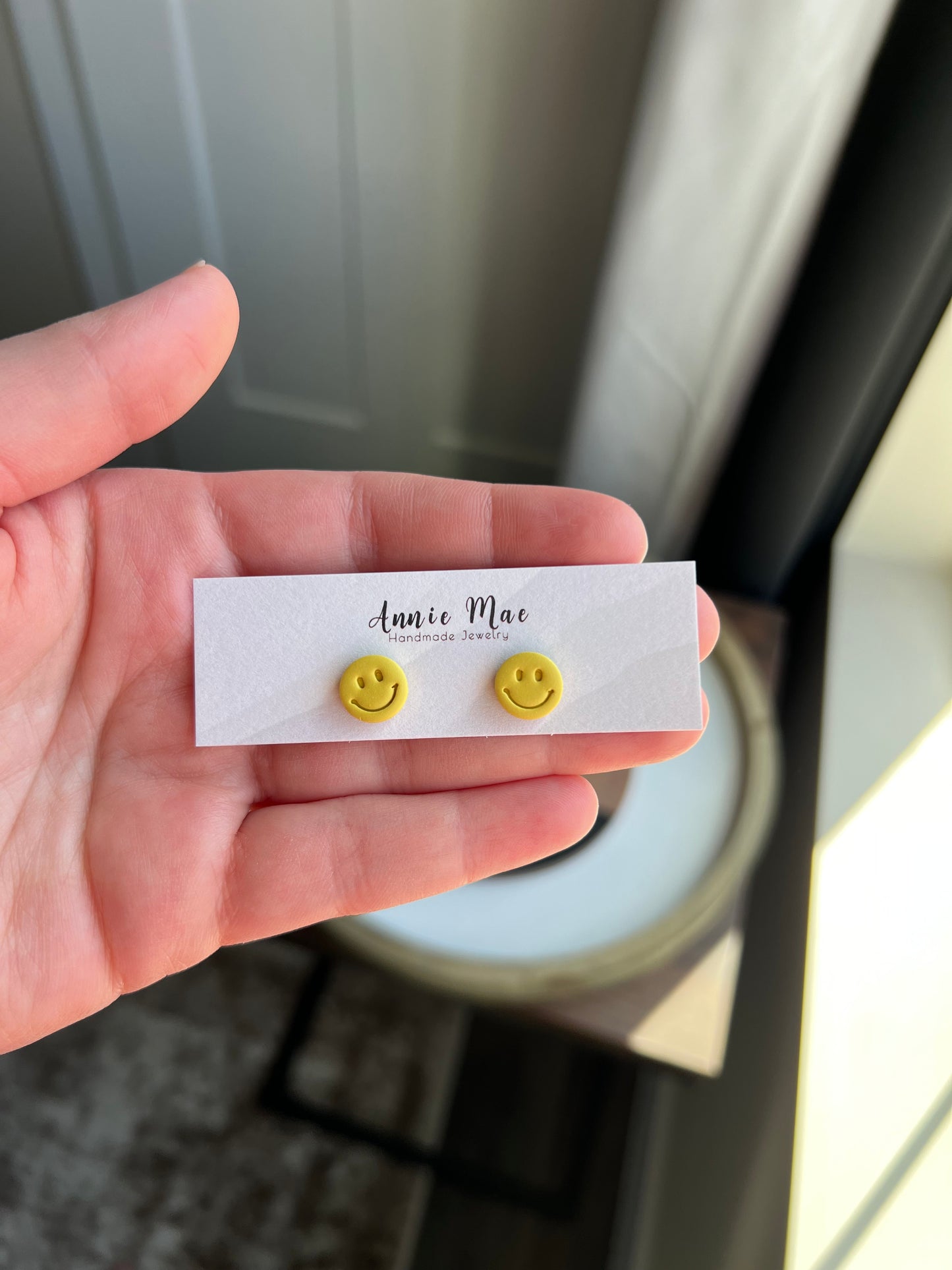 Smiley Studs - Yellow