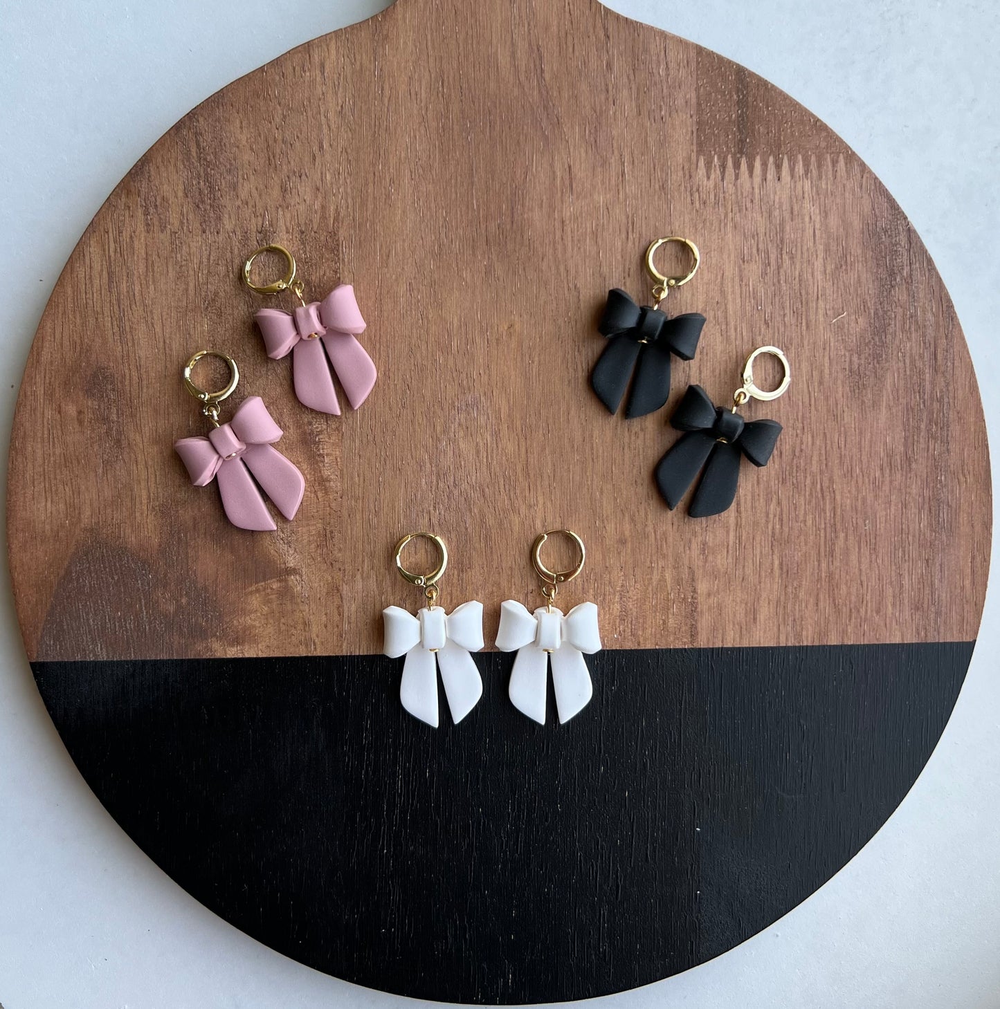 3D Huggie Bows - PRE ORDERS