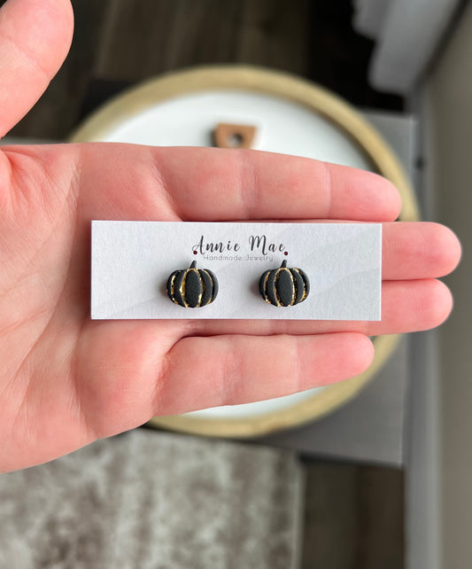 Pumpkin Studs - Black & Gold