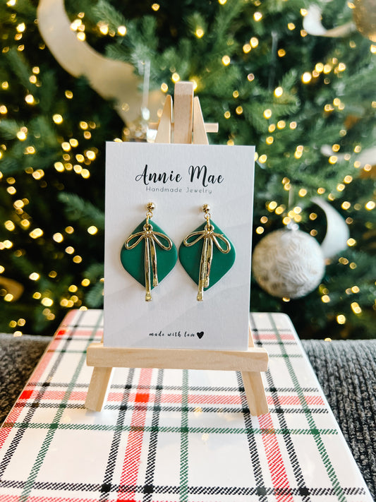 Ivory - Green & Gold Bow