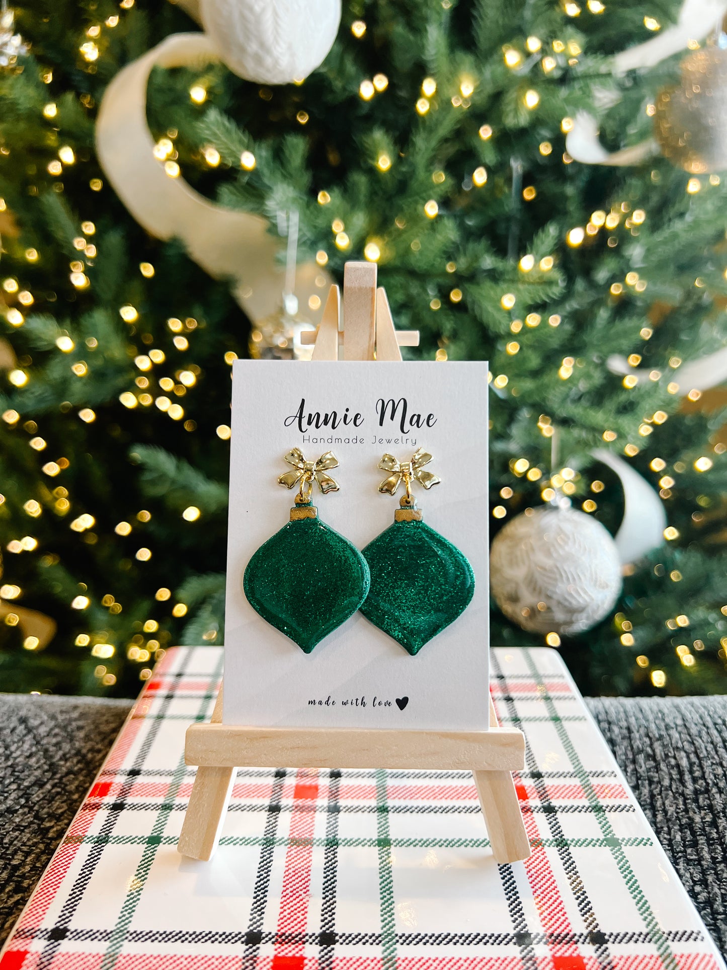 Vintage Ornament - Green Glitter