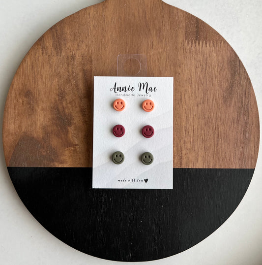 Neutral Smiley Stud Pack