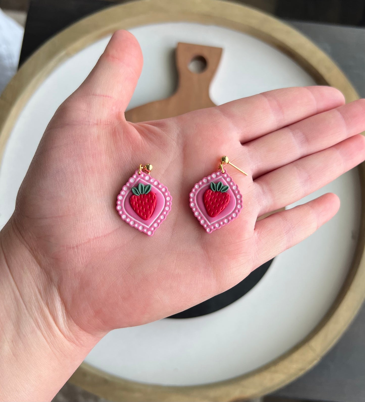 Strawberry Cameo - PRE ORDER