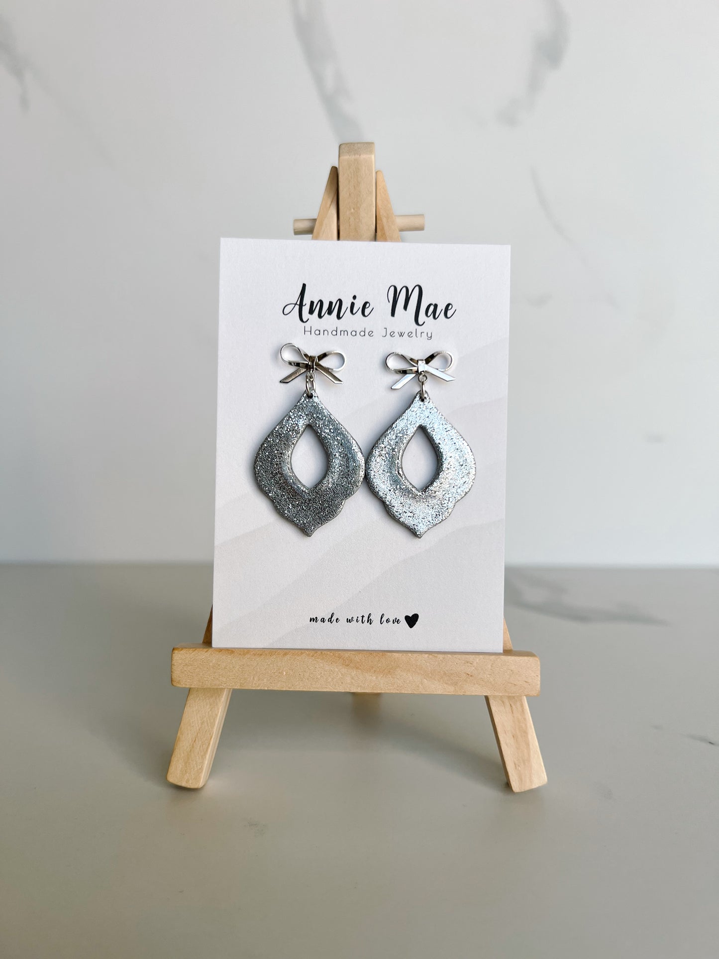 Avery - Silver Glitter