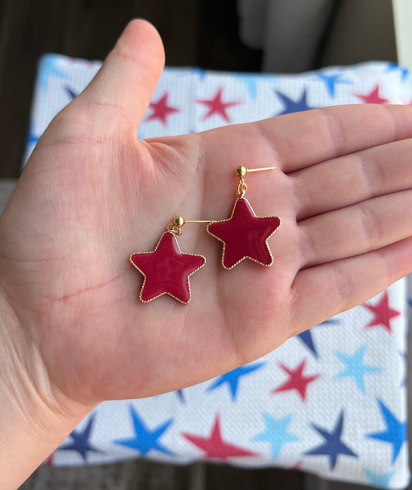 Gold Star Bezel - Deep Red