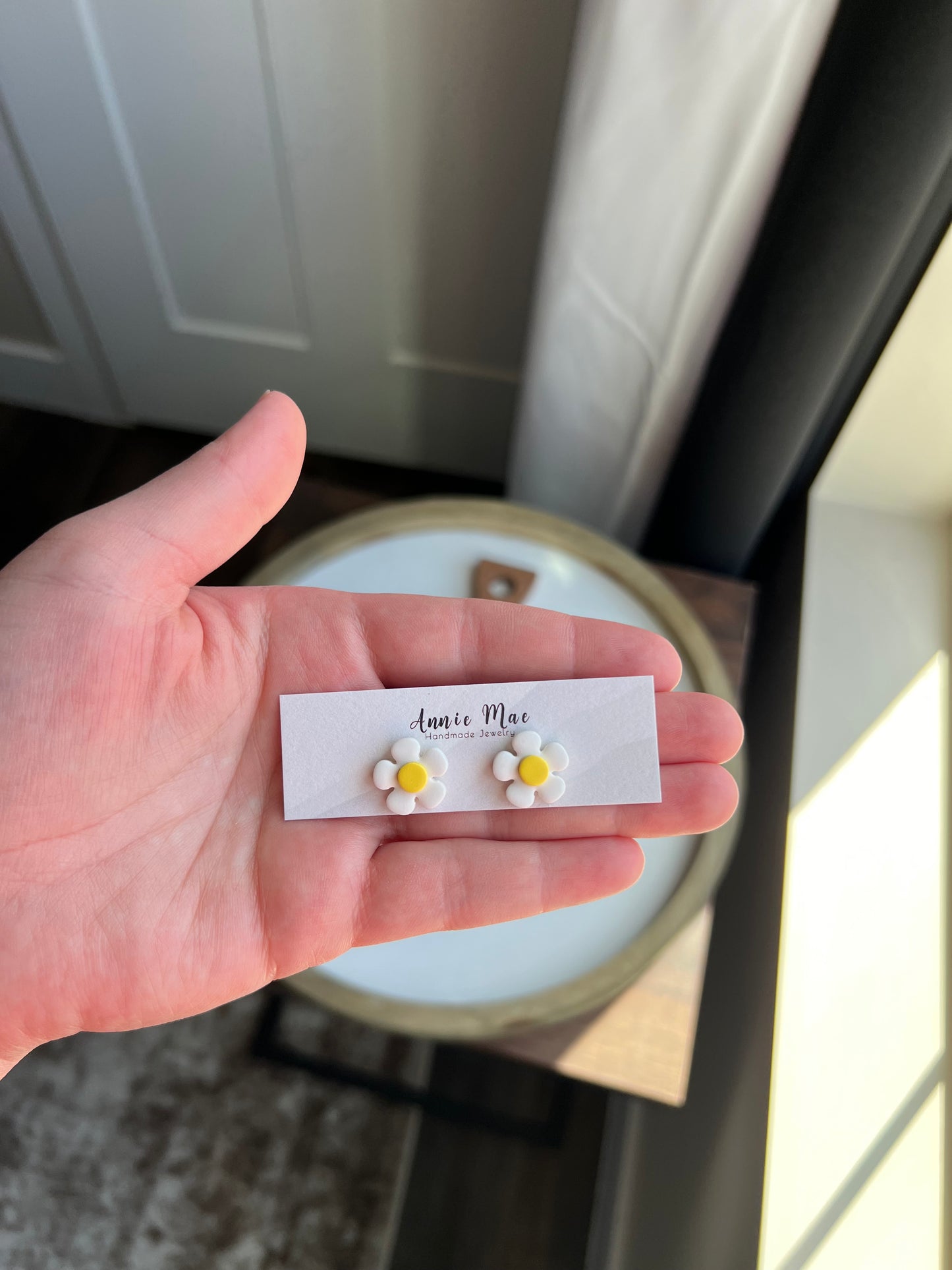 White Flower Stud