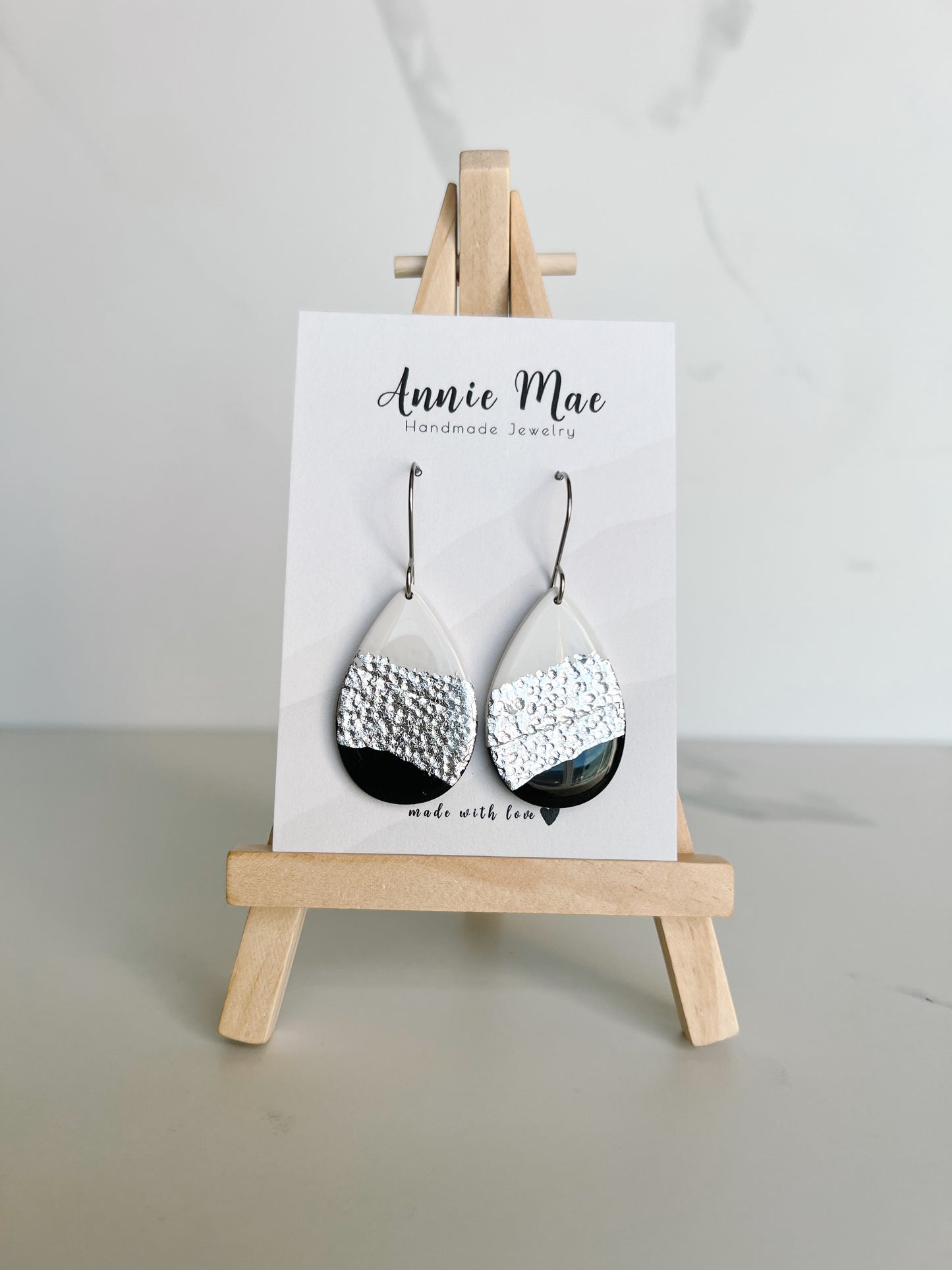 Lyla - Black, White, & Silver