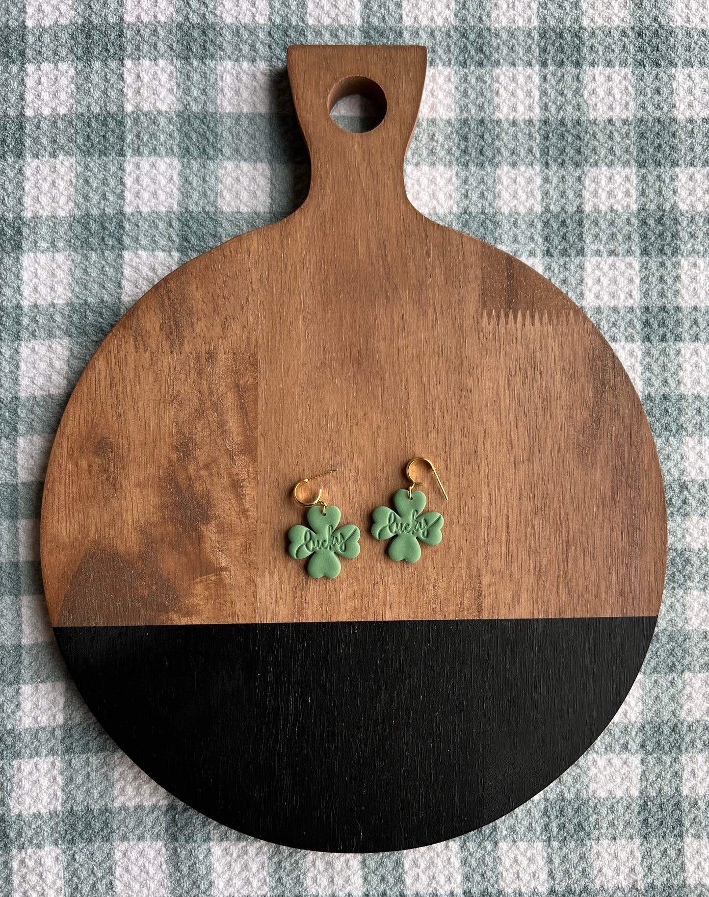 Embossed Lucky Clovers