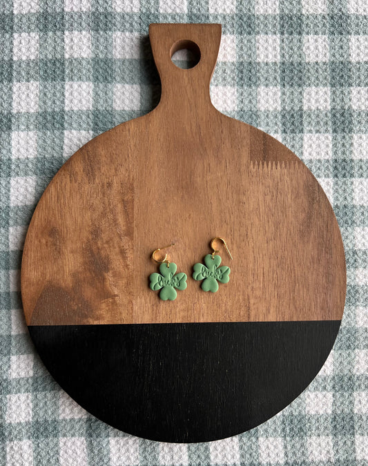 Embossed Lucky Clovers