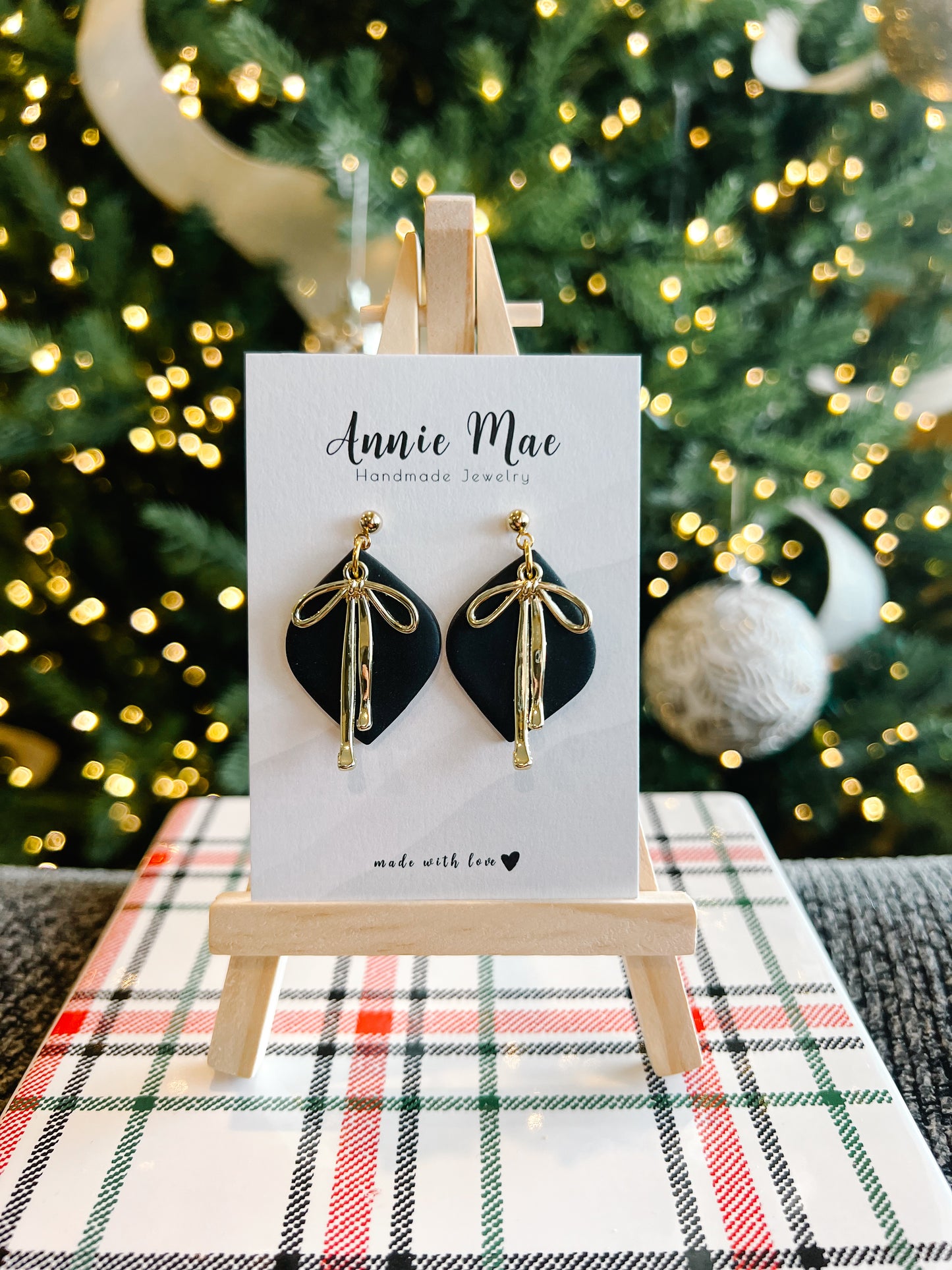 Ivory - Black & Gold Bow