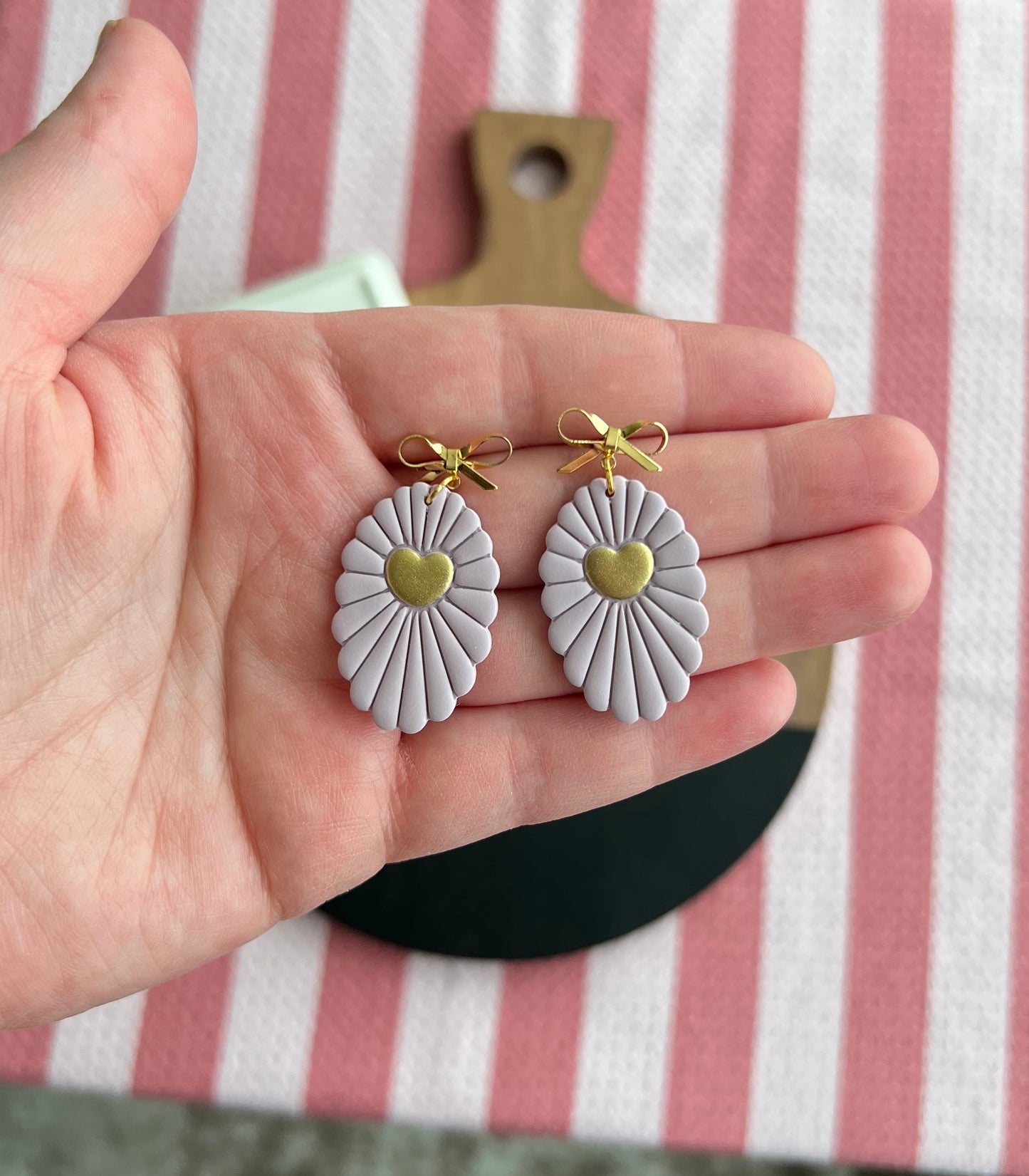 Embossed Heart Sun-ray