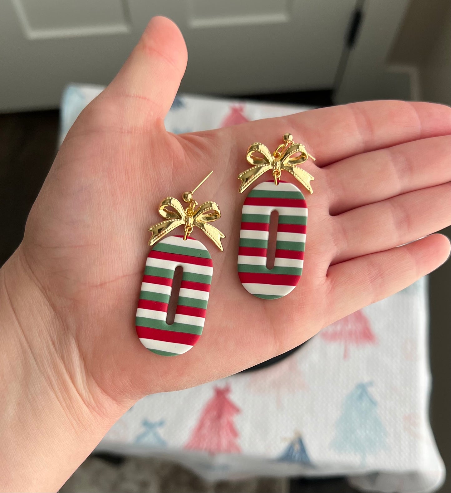 Scarlett - Christmas Stripe