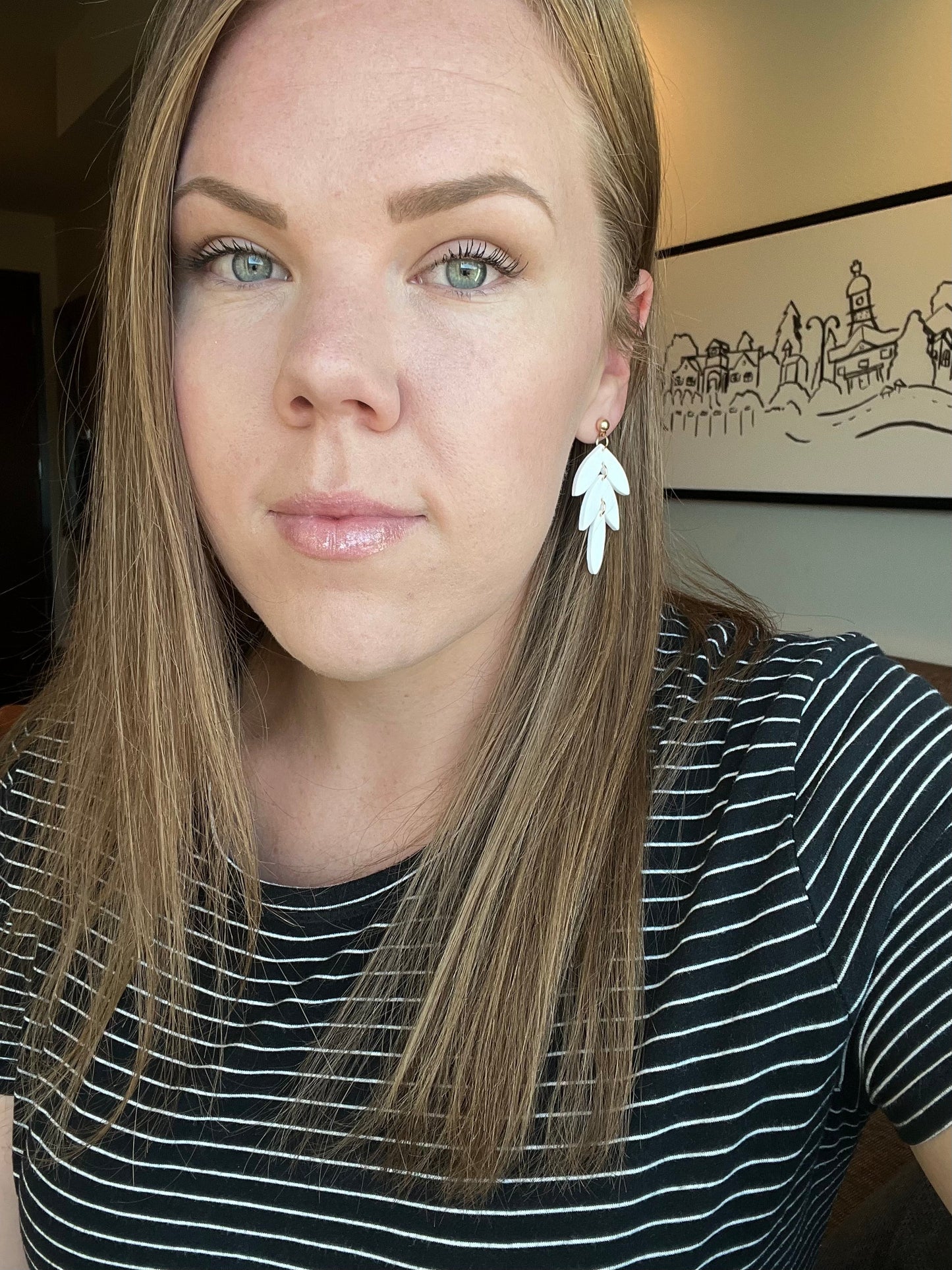 Claire - White w/texture