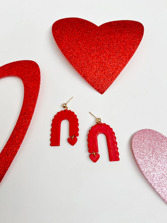 Scalloped Arch - Valentine's